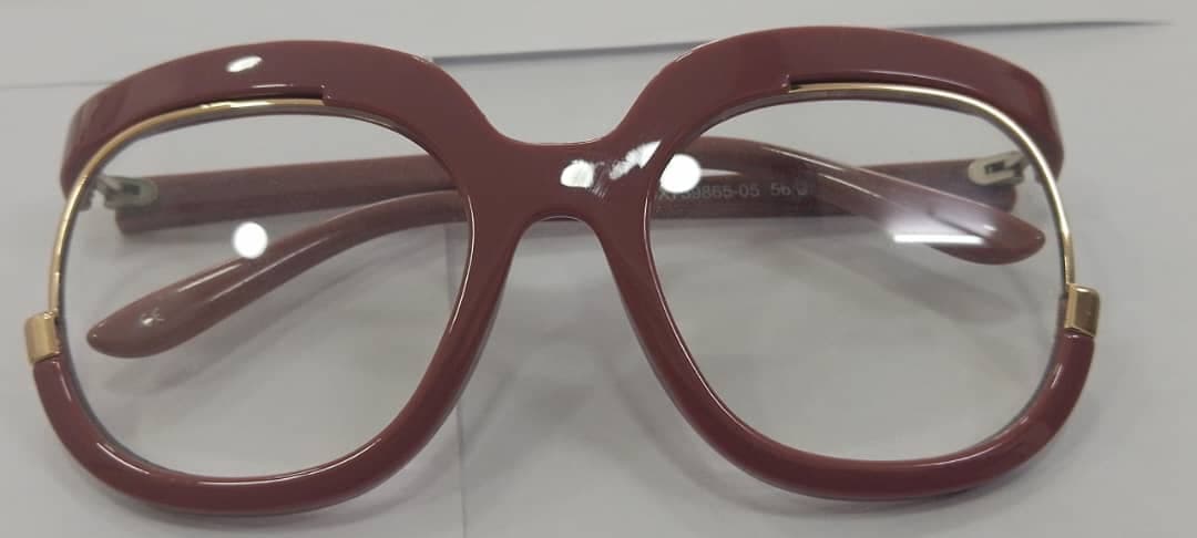 Burgundy round, gold rim