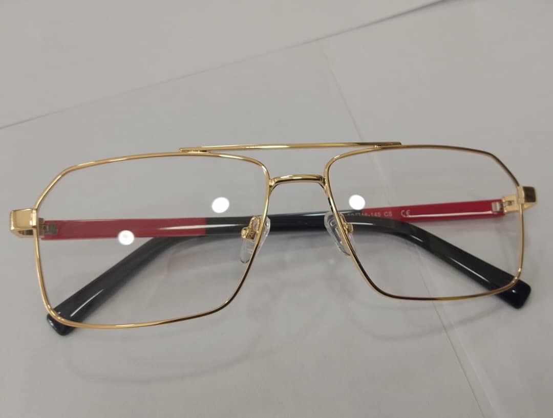 Gold metal, double-bridge rectangle